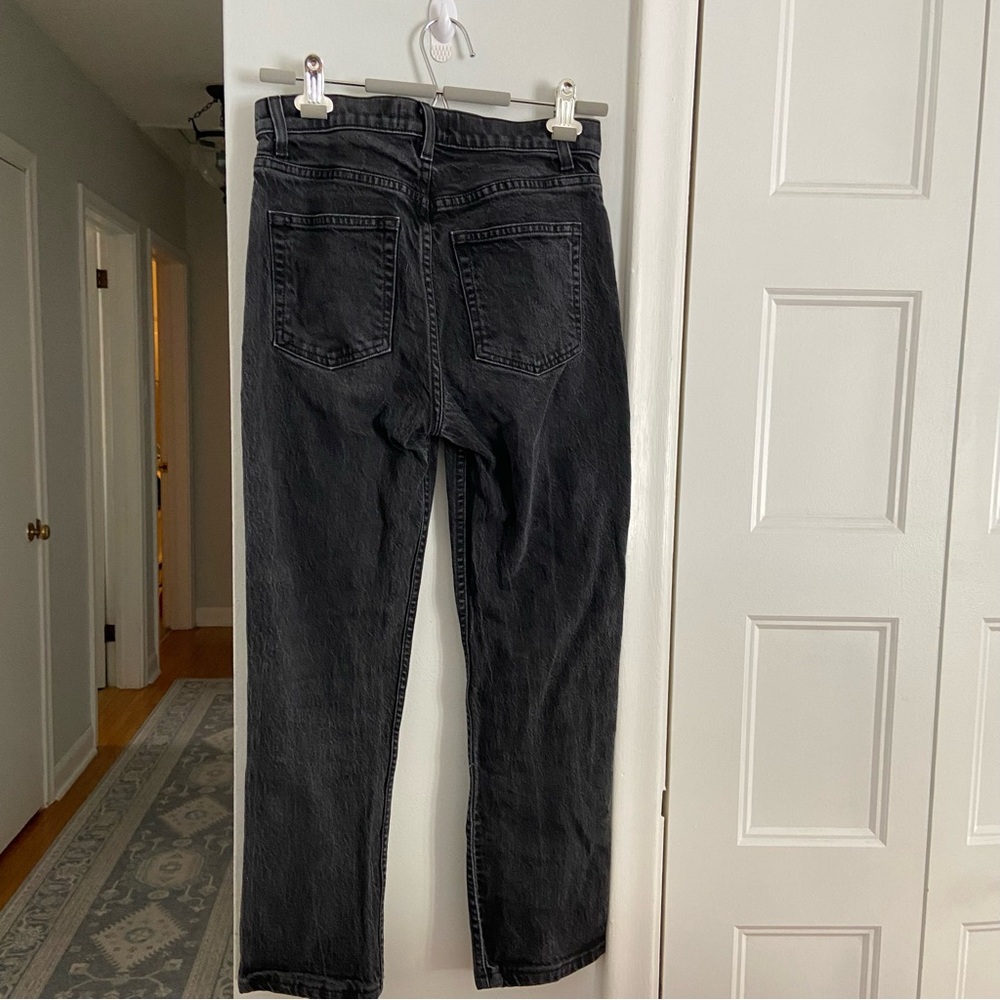 REFORMATION High-rise straight crop Liza Jean in faded black - Picture 5 of 8